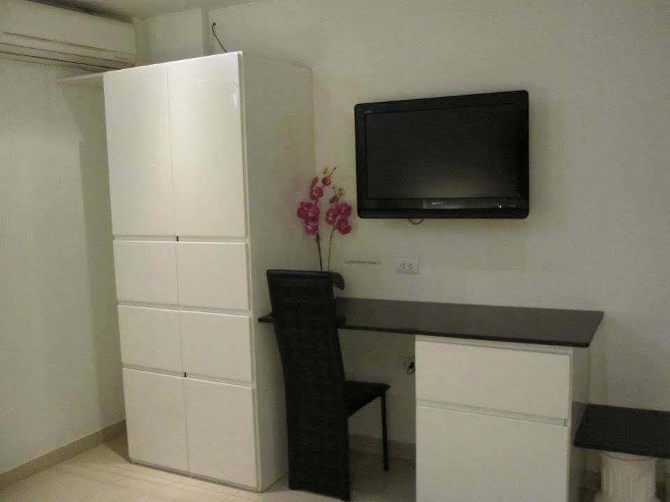 Westerly Hill pensión Pattaya Exterior foto